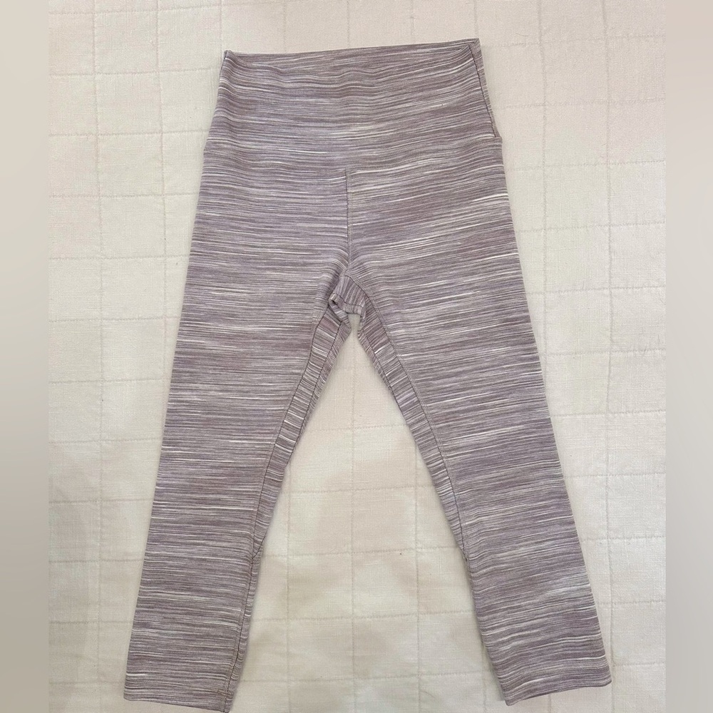 Lululemon Wunder Under Cropped Leggings, Size 6 Purple